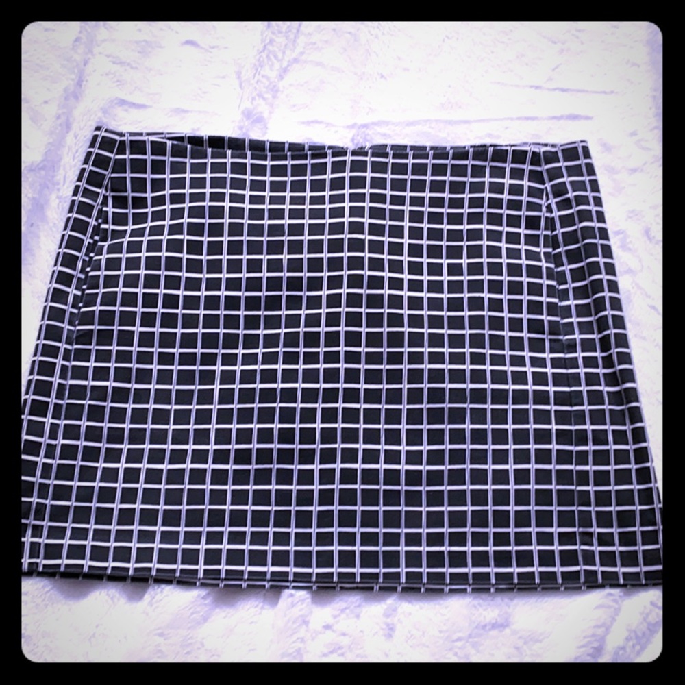 2/25$ Mini skirt with pockets